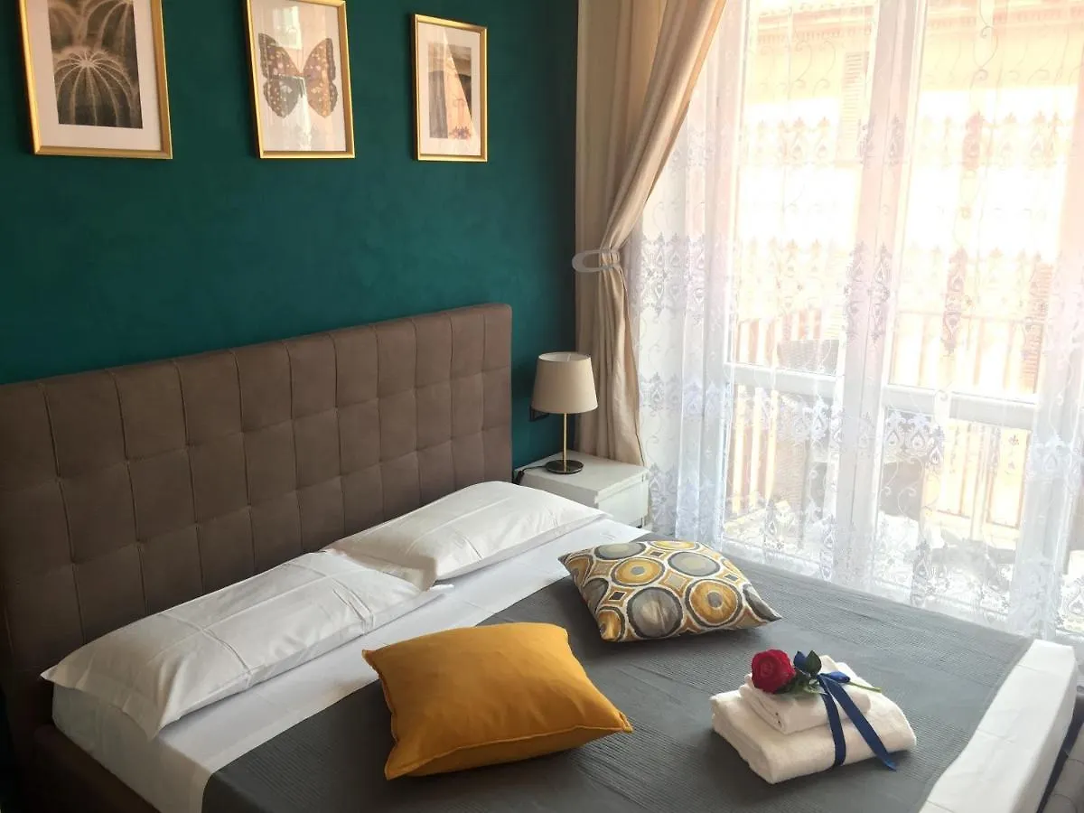 La Suite Rooms & Apartments 볼로냐 B&B